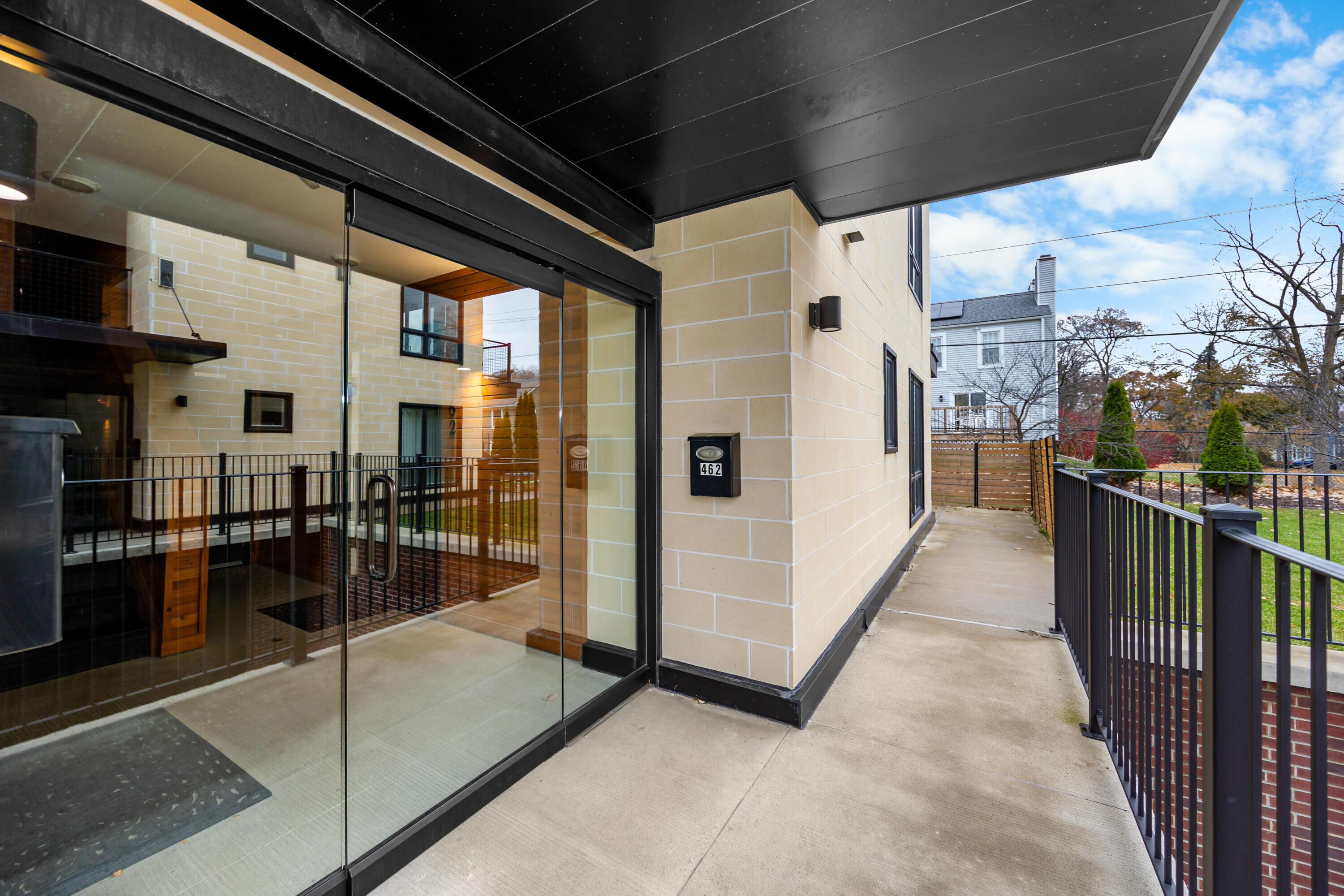 450-462 W Stadium Boulevard