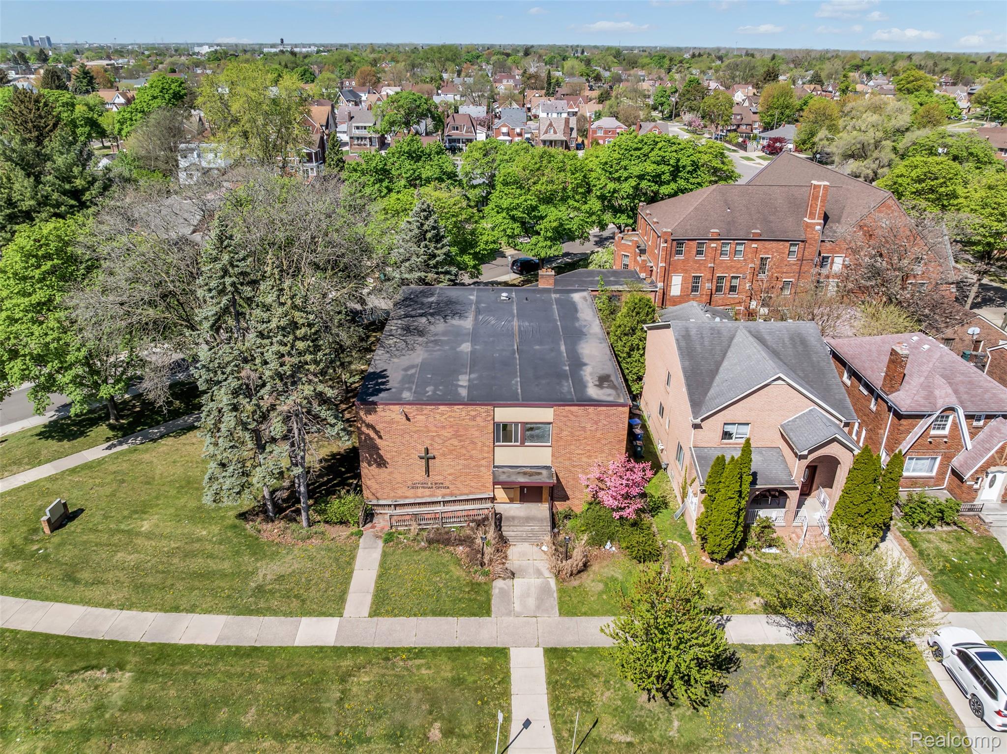 7560 LITTLEFIELD Boulevard