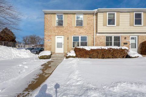 16861 E 12 Mile Rd Road Roseville City MI 48066