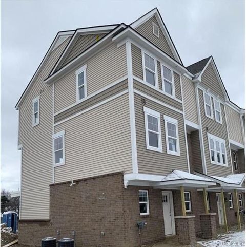 3221 Chambers W Wixom City MI 48393