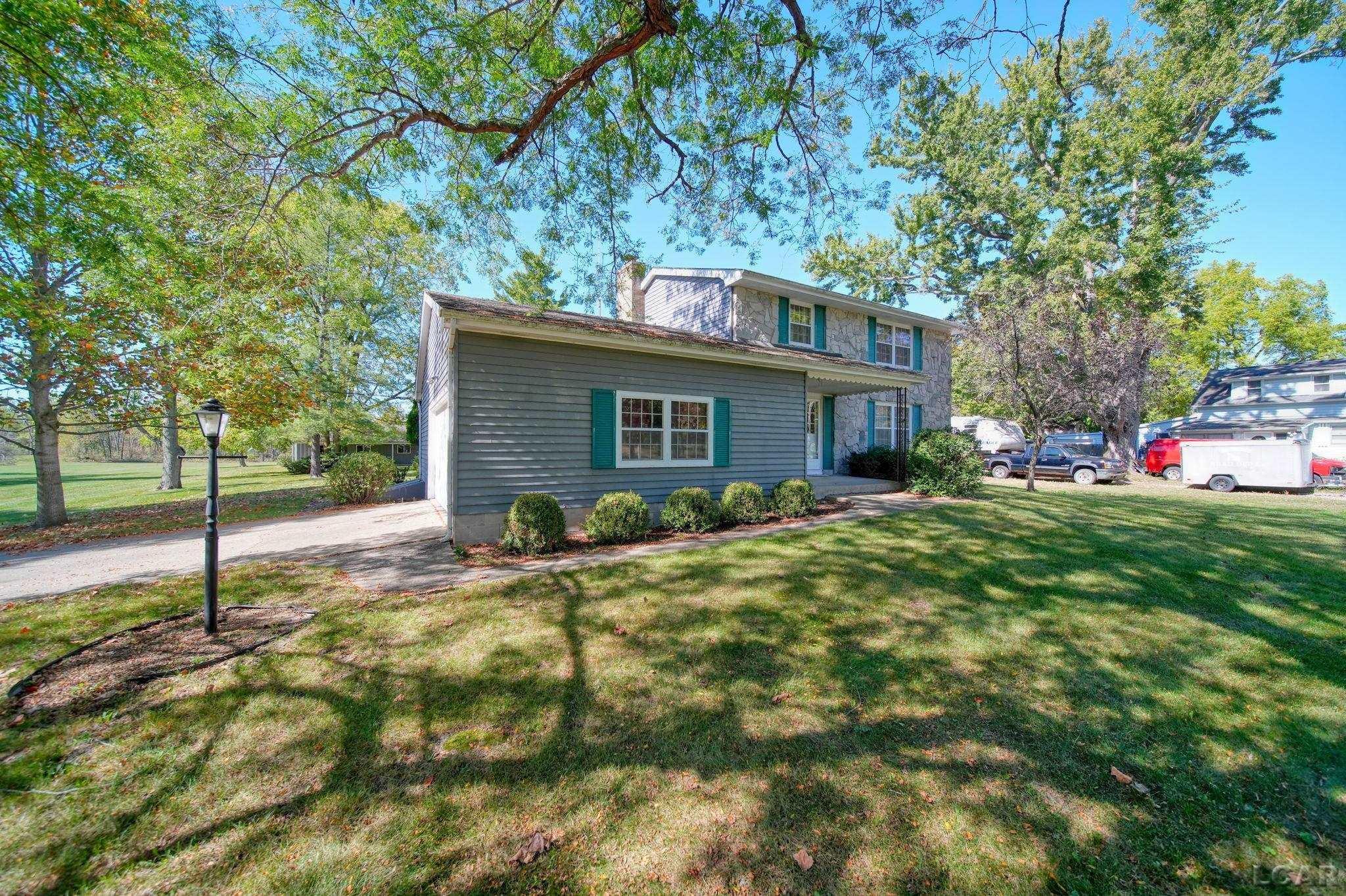 Properties Available 1 - 1 782 N Maple Grove Avenue