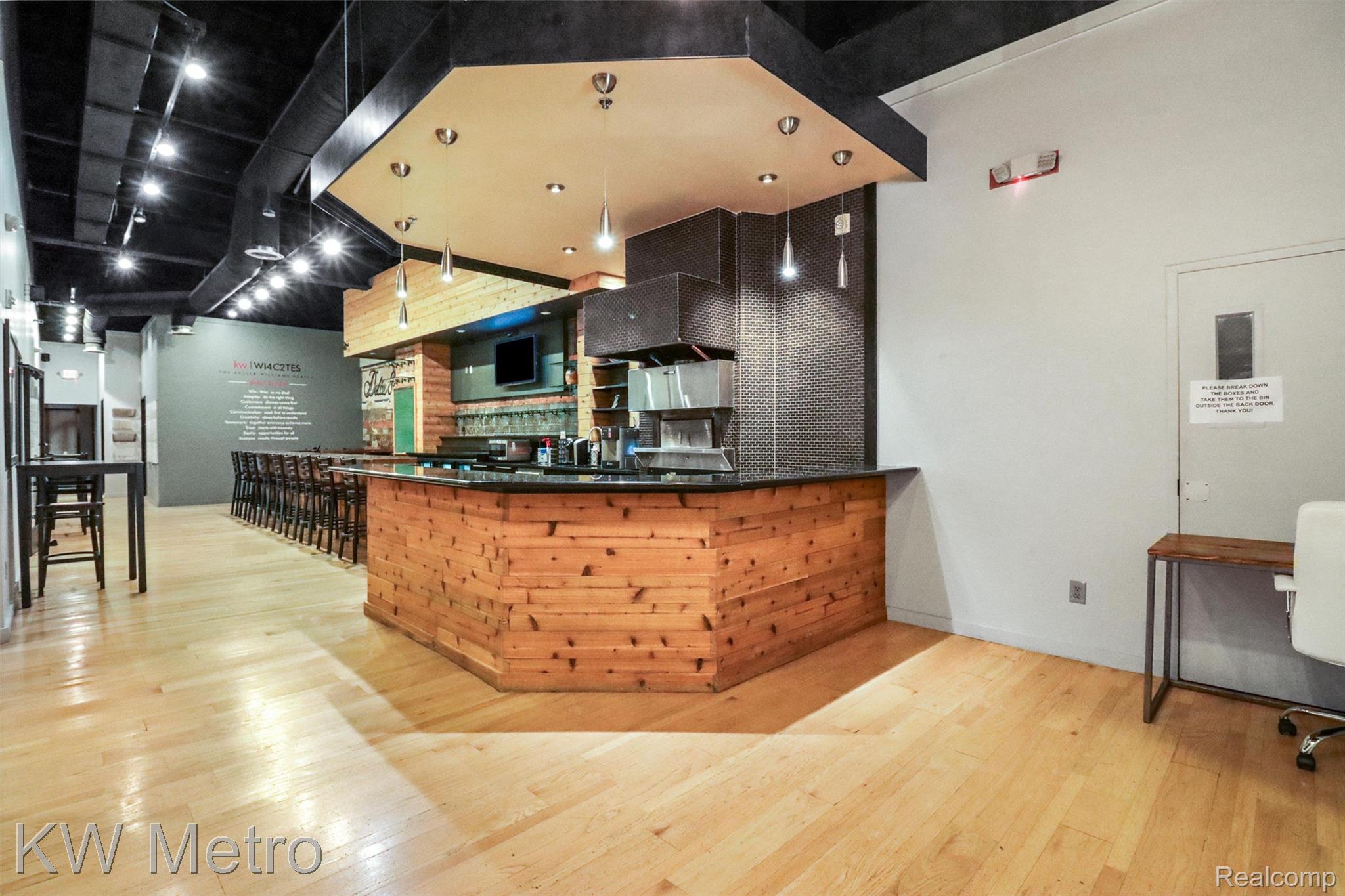423 S Washington Avenue 200
