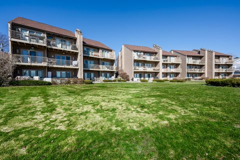5251 Paw Paw Lake Road 16 Coloma Charter Township MI 49038