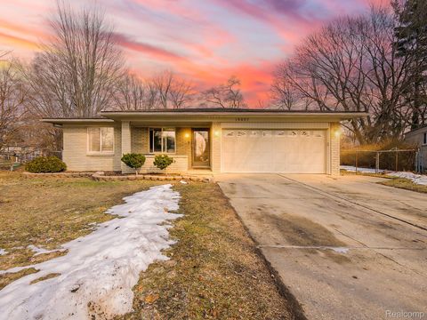 15657 Lauren Fraser City MI 48026