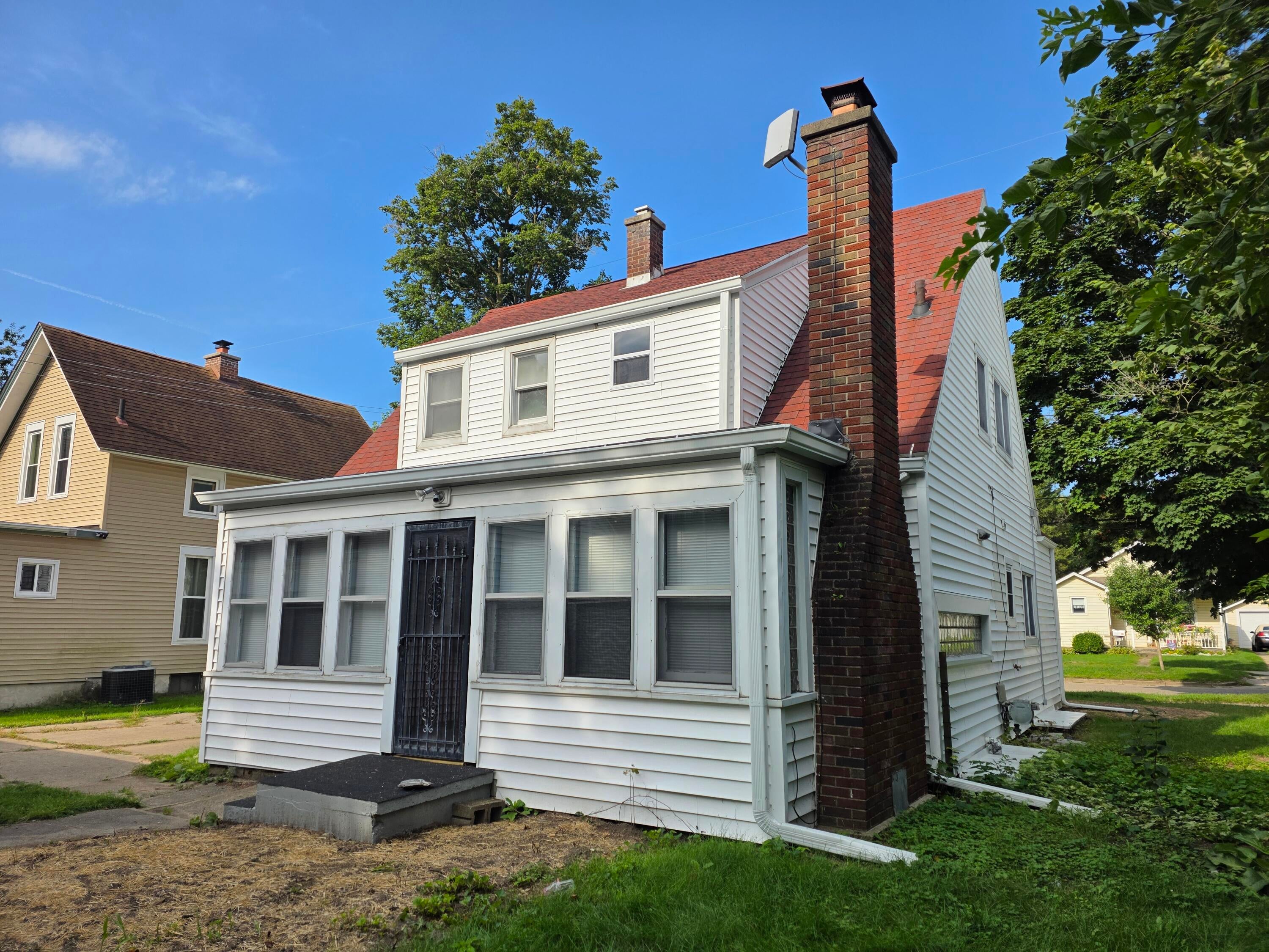 224 N Clinton Street