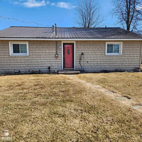 5816 Avalon Road Pinconning Township MI 48650