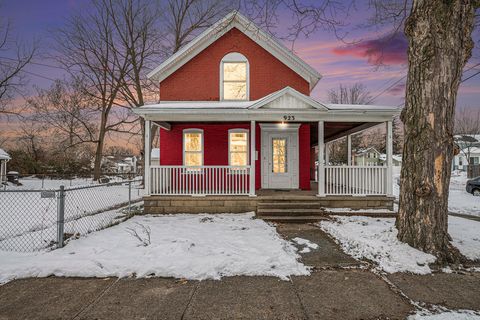 923 Regent Street Niles City MI 49120