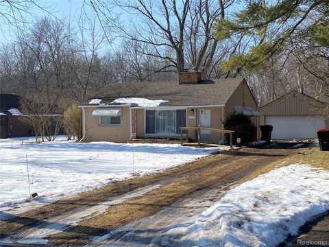 Photo of 22183 Berg Road, Southfield City, MI 48033 (MLS # 20261010041)