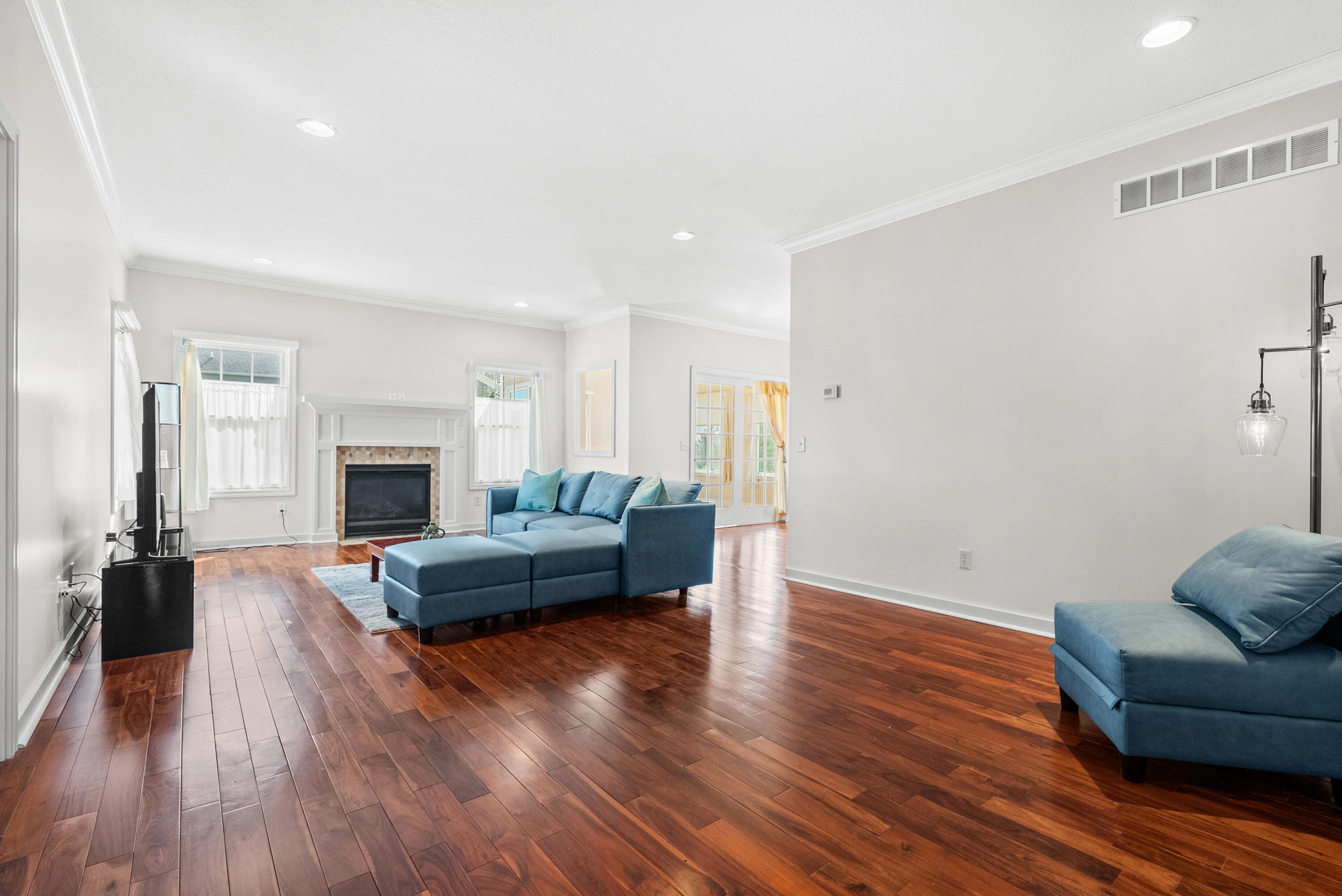 5359 Harborview Pass