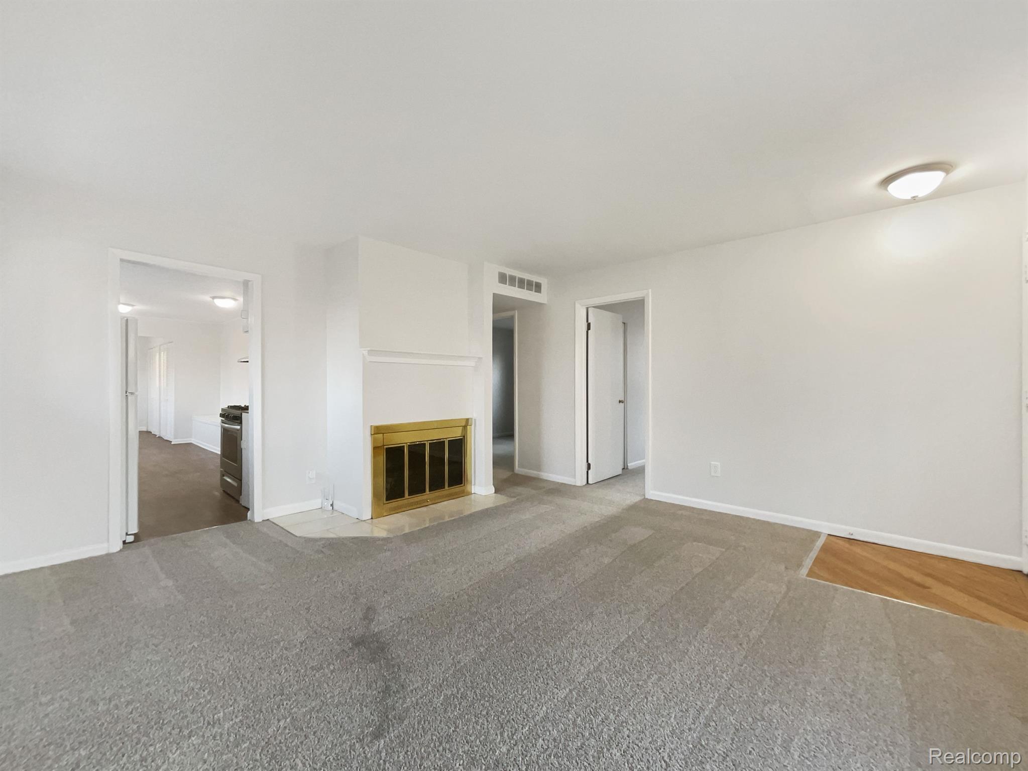 305 W HUDSON Avenue