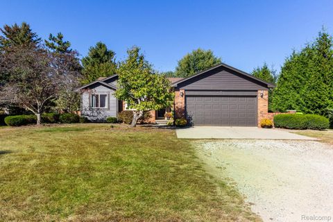 Photo of 17801 25 Mile Road, Macomb Township, MI 48042 (MLS # 20251044395)