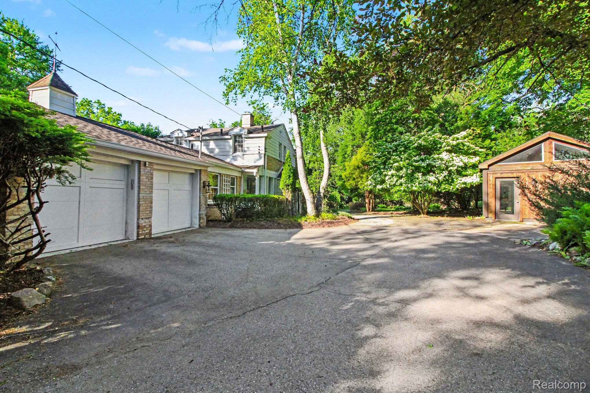 26580 Wellington Road