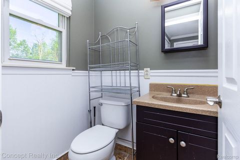 Tiny photo for 20973 Westfarm Lane, Farmington Hills City, MI 48167 (MLS # 20261039597)