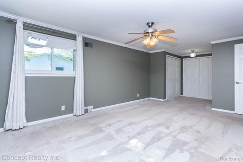 Tiny photo for 20973 Westfarm Lane, Farmington Hills City, MI 48167 (MLS # 20261039597)