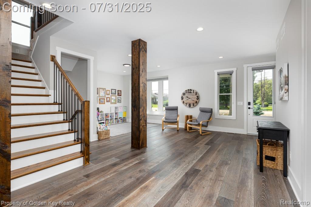 8860 N Canton Center Road