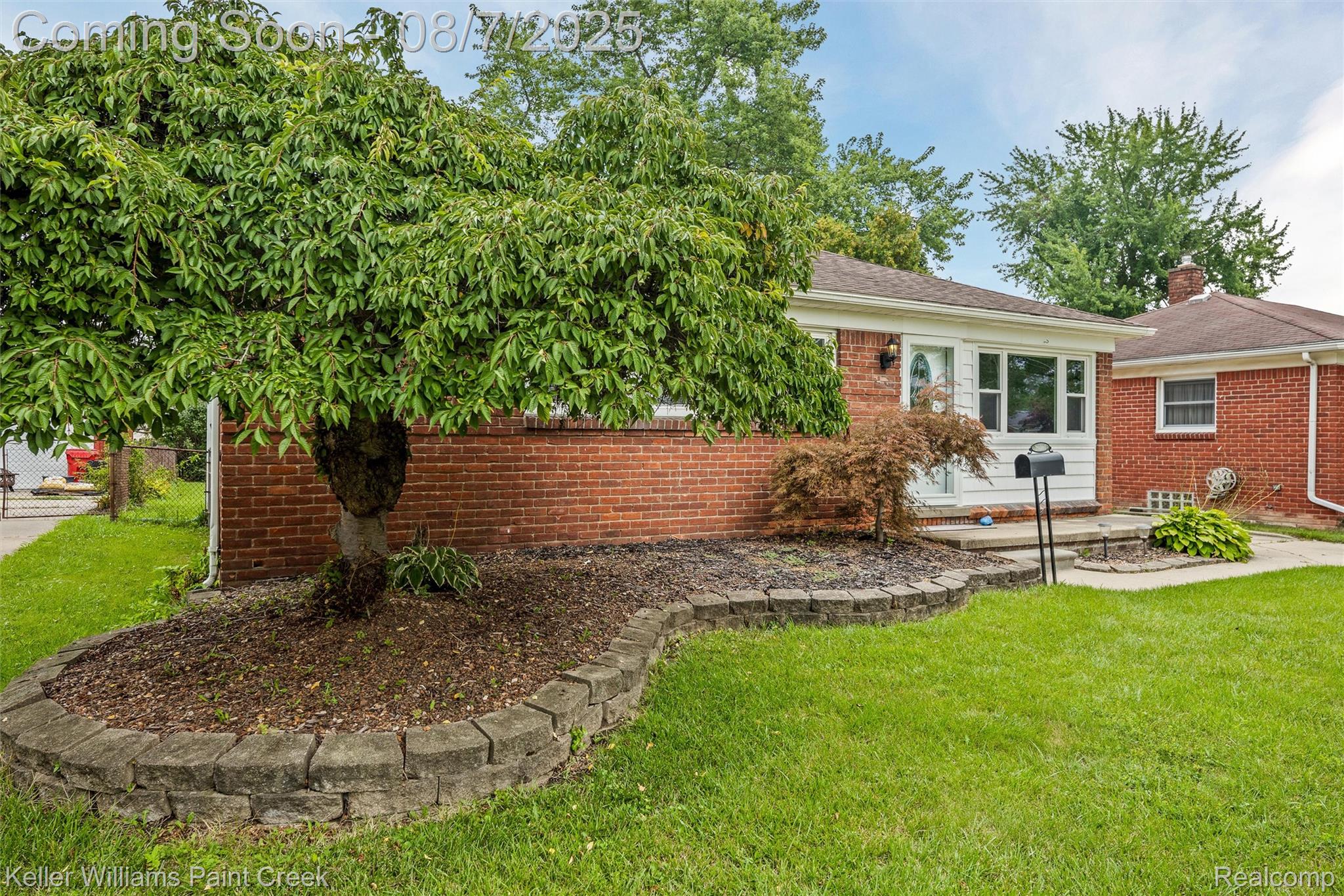 29401 Tamarack Drive