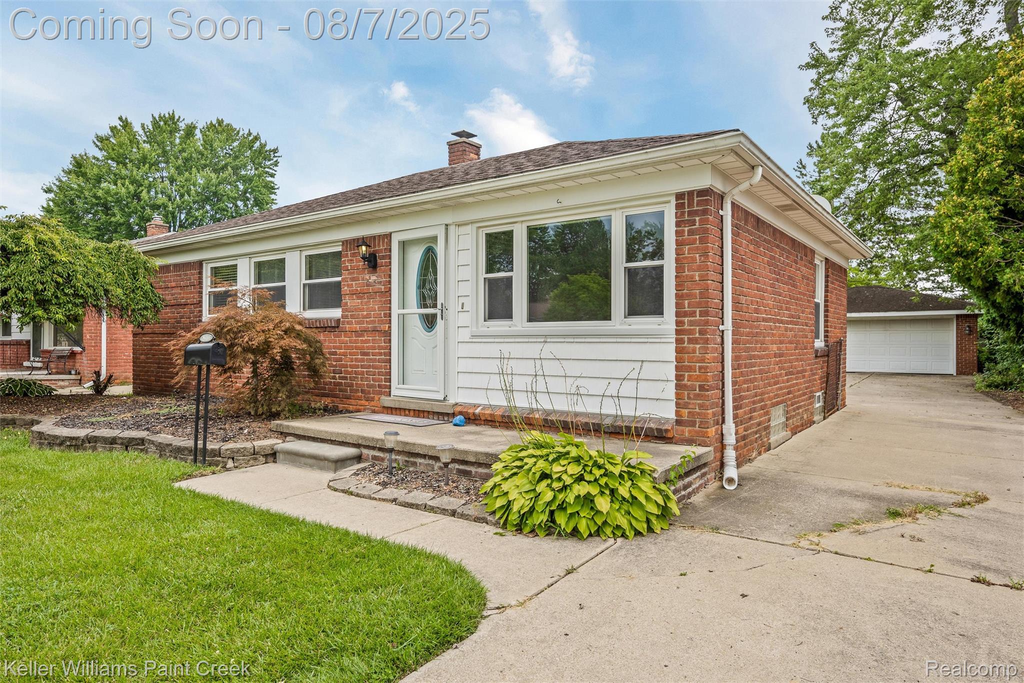 29401 Tamarack Drive