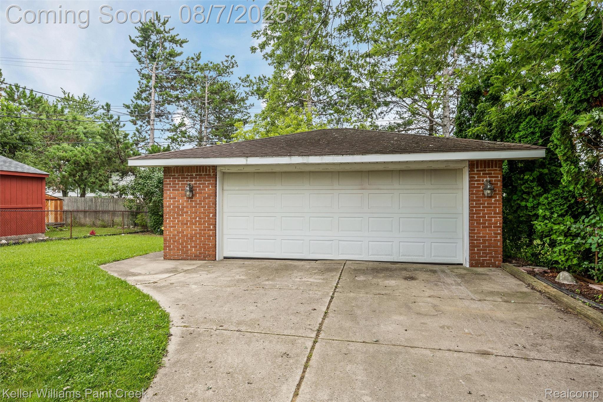29401 Tamarack Drive