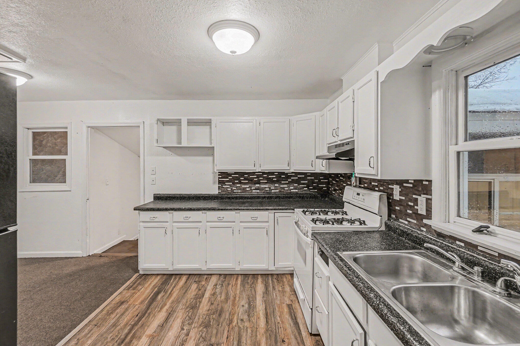 295 Hawley Street