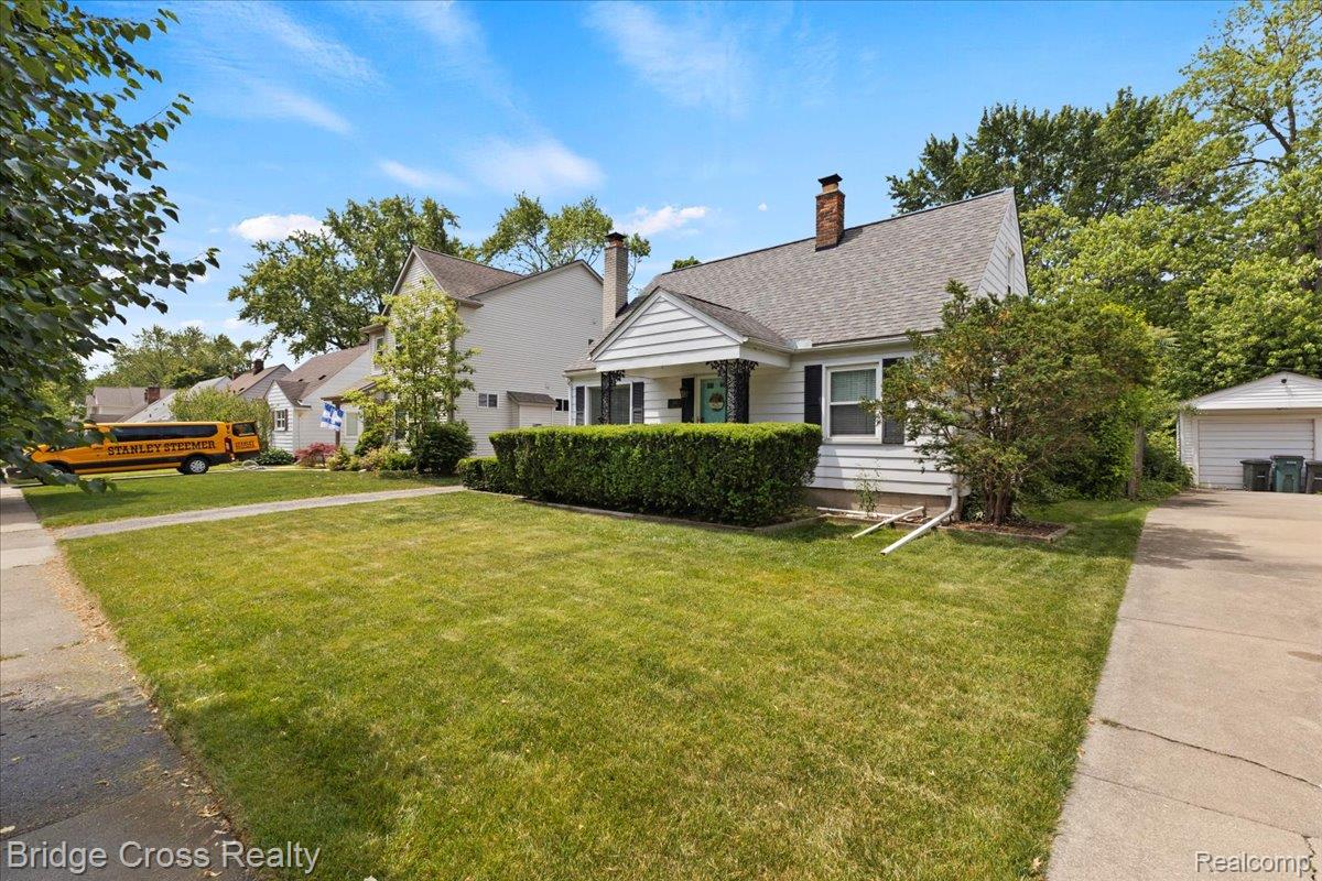 2191 Cummings Avenue