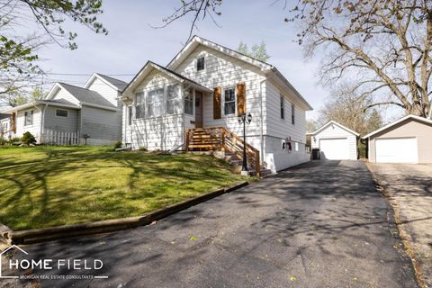 Photo of 1314 Broadway Avenue, Owosso City, MI 48867 (MLS # 60050205840)