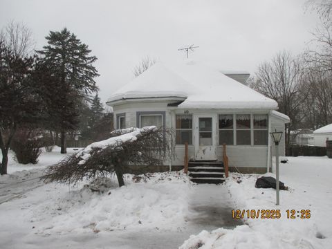 110 Vine Street Gobles City MI 49055