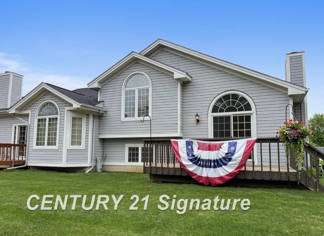 6346 Squire Lake Drive