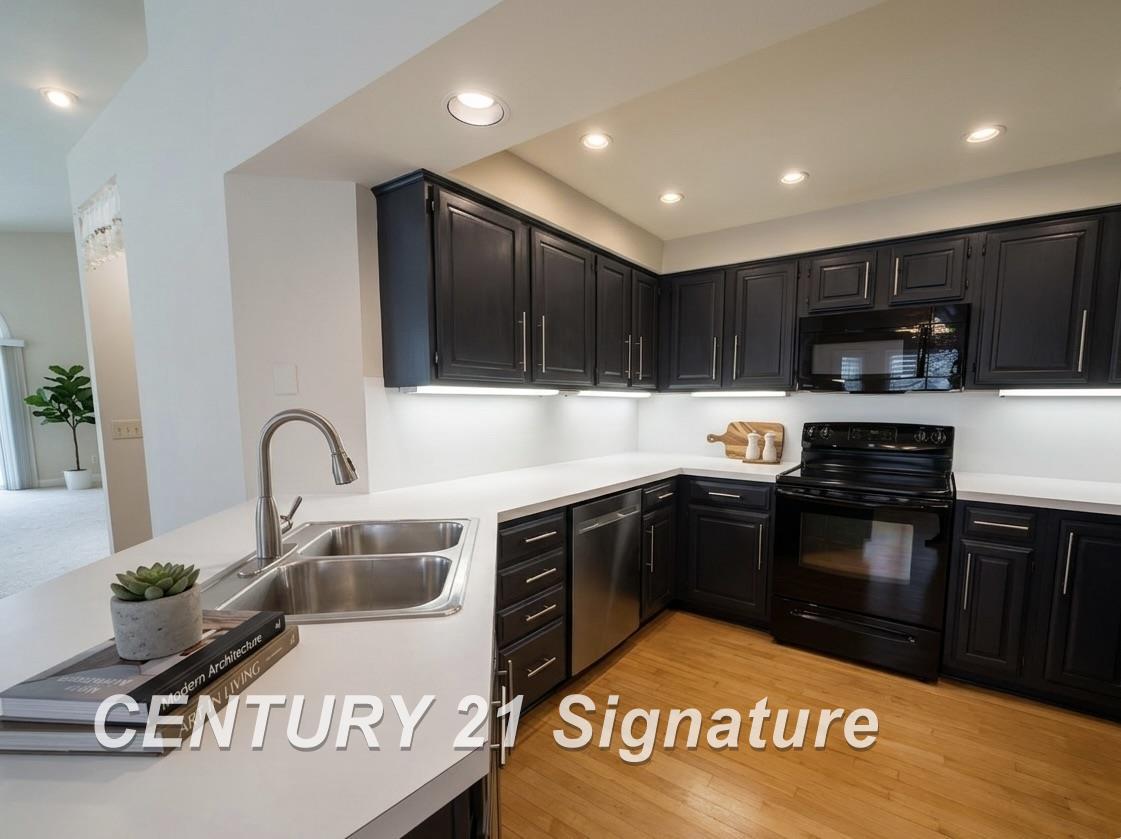 6346 Squire Lake Drive