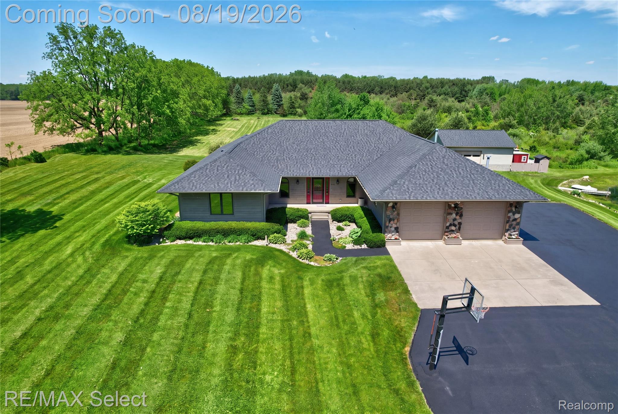 9120 RAY Road
