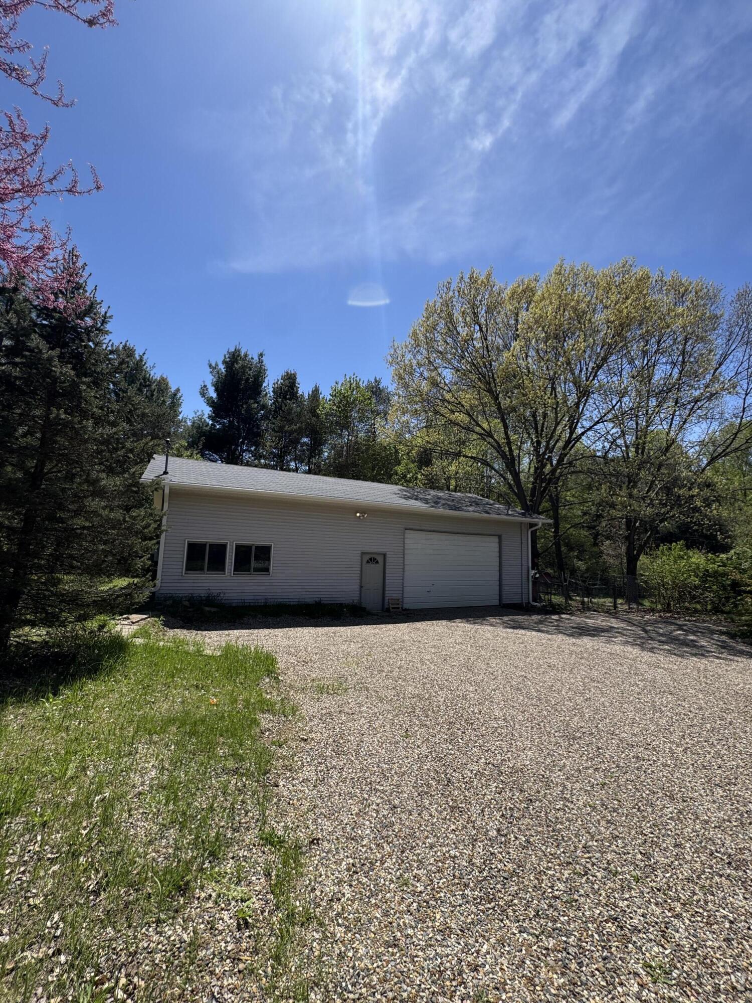 7949 N Riverview Drive