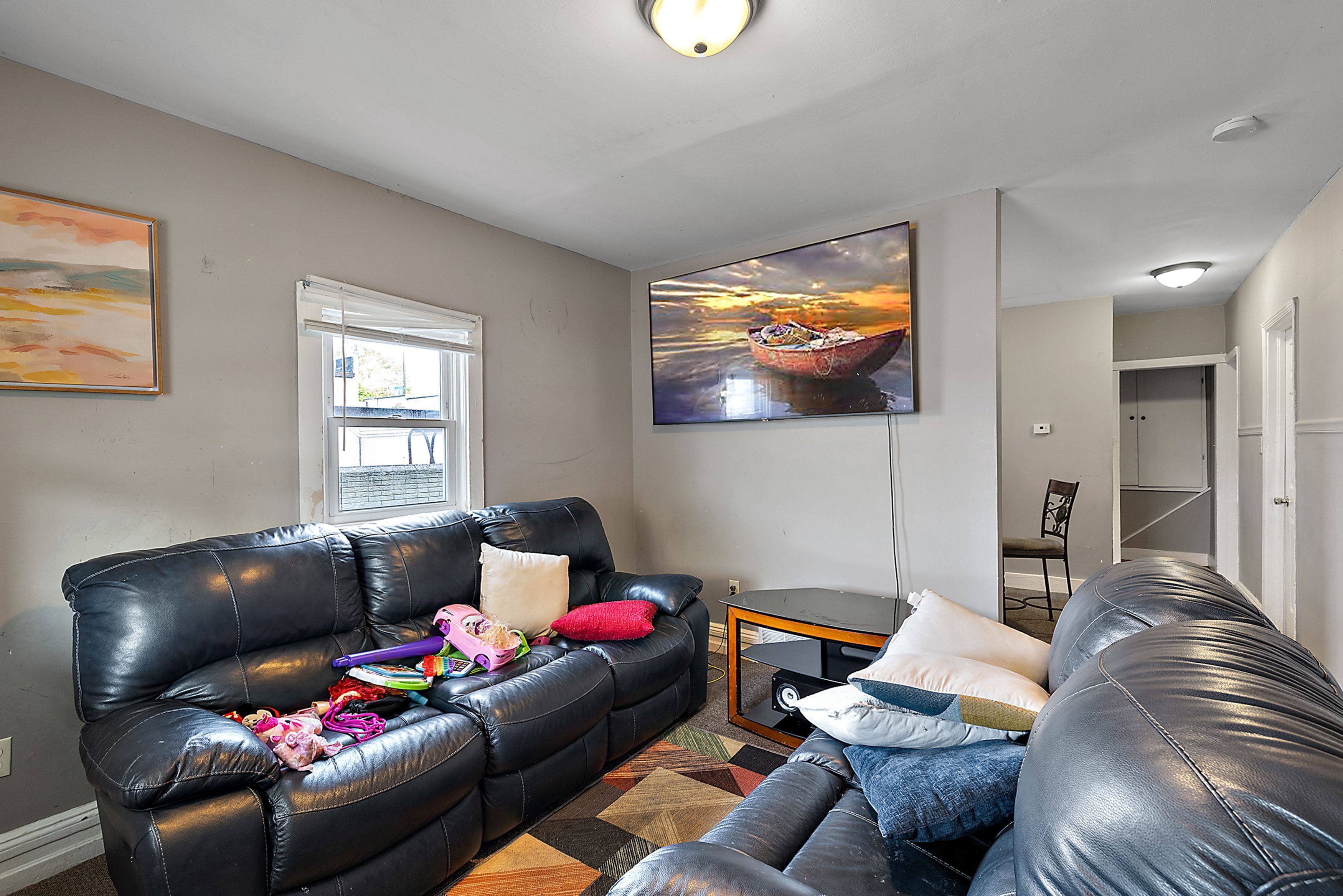 31 W BARRETT Avenue