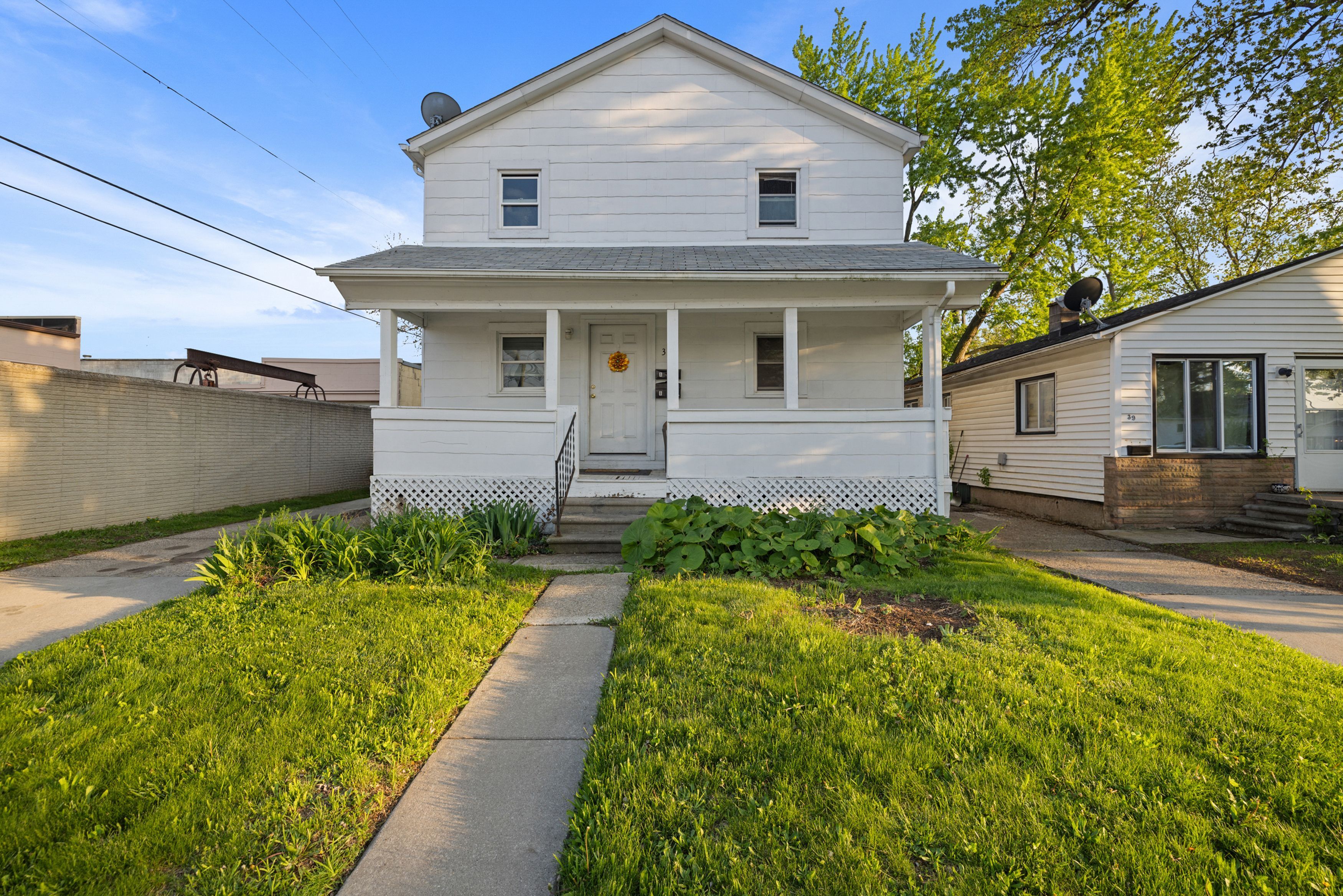 31 W BARRETT Avenue
