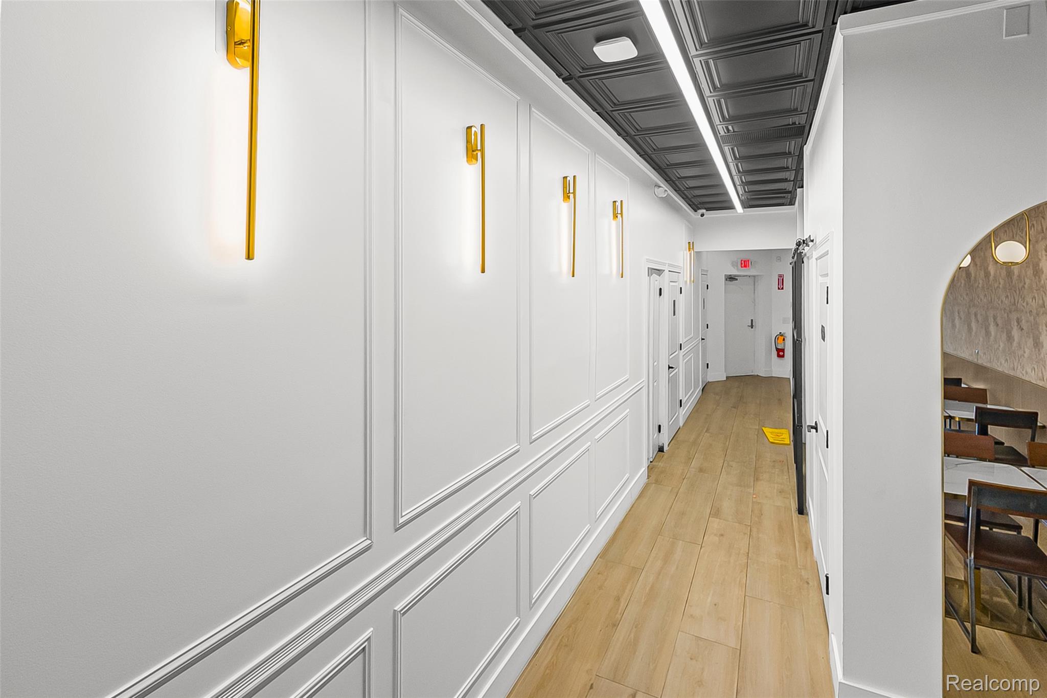 4121 Orchard Lake Rd