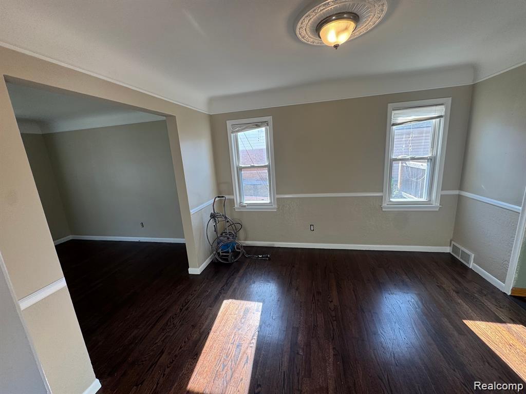 18259 Spring Court S