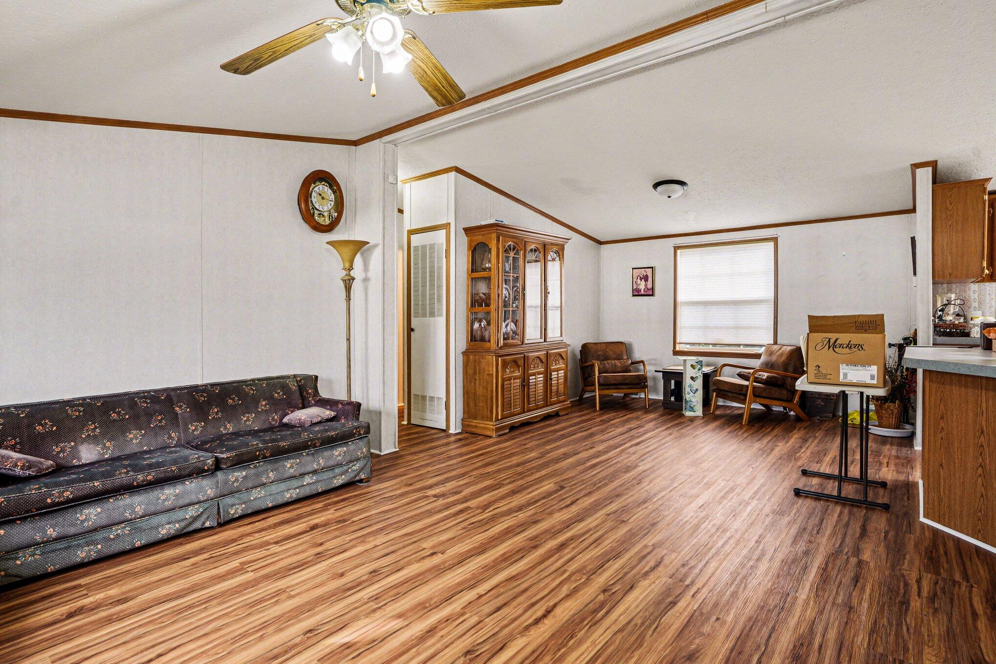 2006 Ontario Road 141