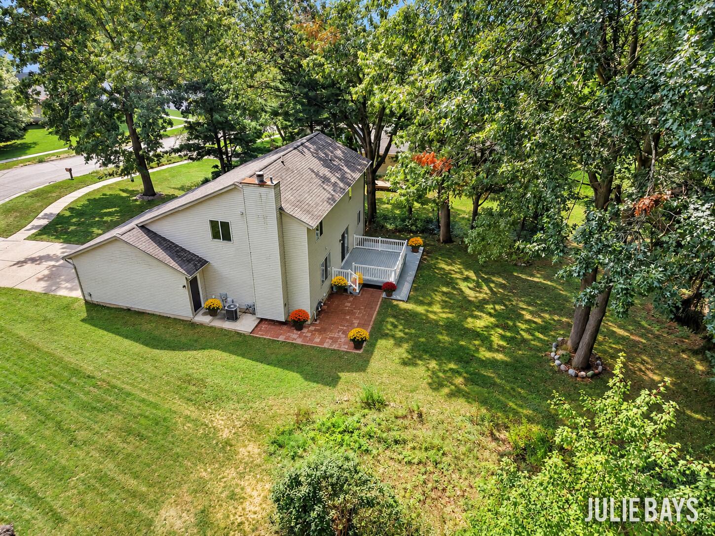 6631 Runway Court SW