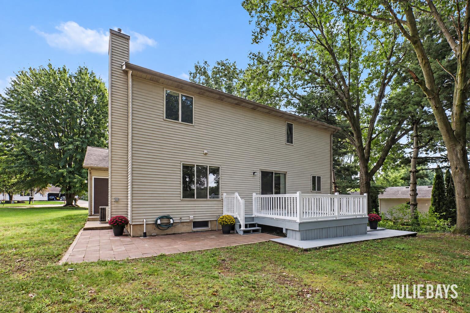 6631 Runway Court SW