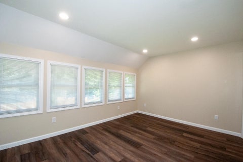 Tiny photo for 172 W Manchester Street, Battle Creek City, MI 49037 (MLS # 64026055771)