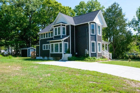 Tiny photo for 172 W Manchester Street, Battle Creek City, MI 49037 (MLS # 64026055771)