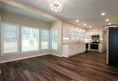 Tiny photo for 172 W Manchester Street, Battle Creek City, MI 49037 (MLS # 64026055771)
