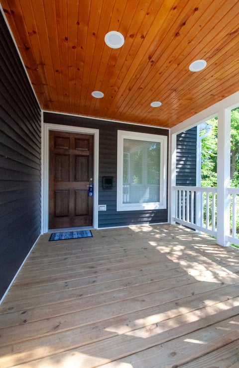 Tiny photo for 172 W Manchester Street, Battle Creek City, MI 49037 (MLS # 64026055771)