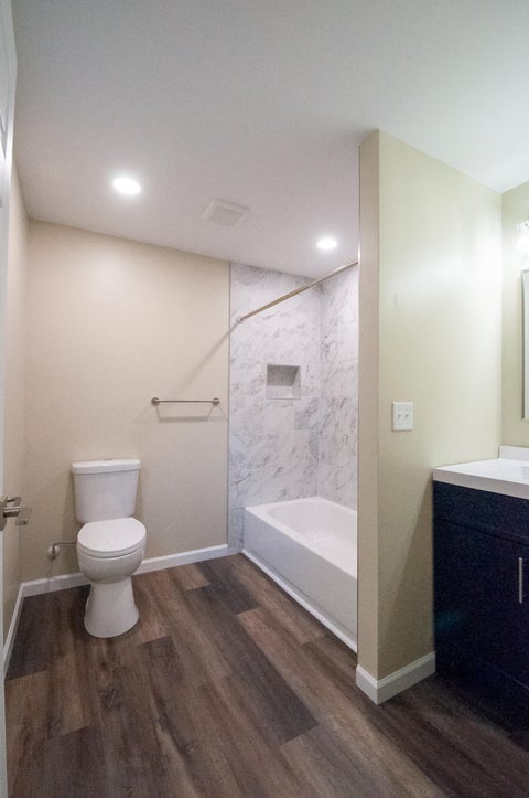 Tiny photo for 172 W Manchester Street, Battle Creek City, MI 49037 (MLS # 64026055771)