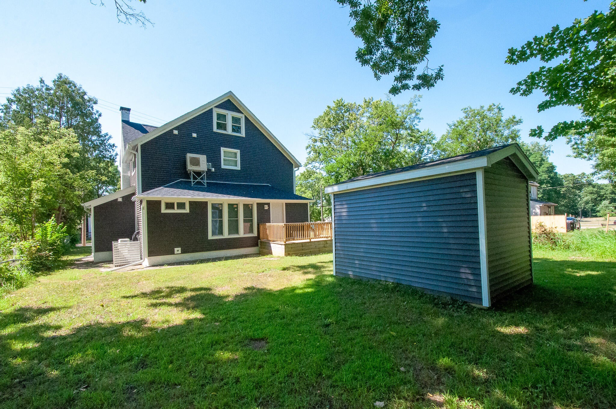 172 W Manchester Street