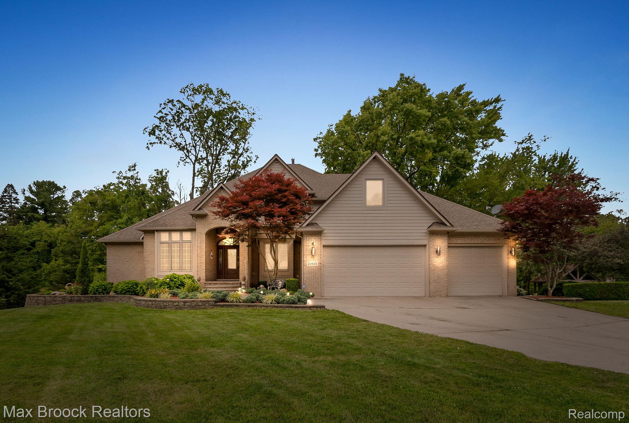 20403 Robinway Drive