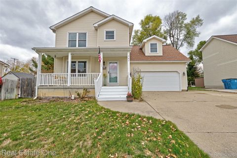 742 Marion Drive Holly Village MI 48442