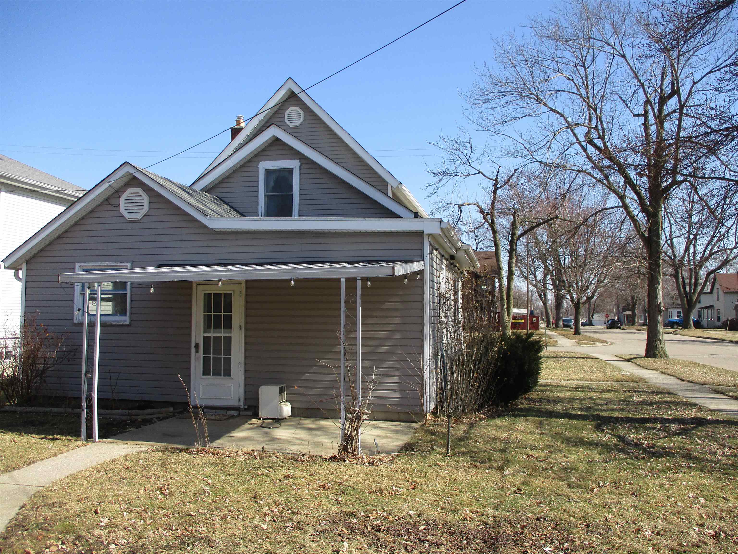 401 Marquette Street