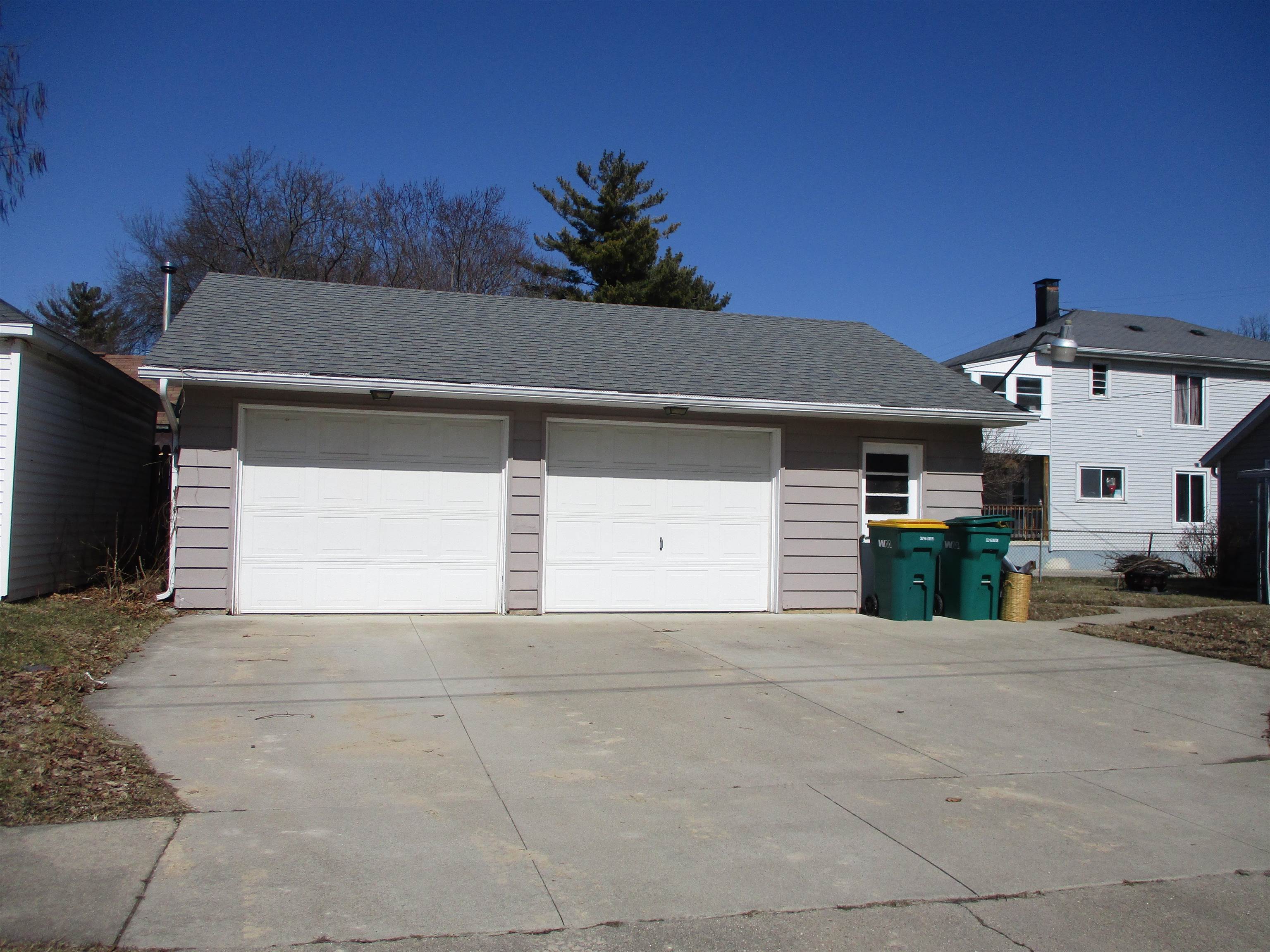 401 Marquette Street