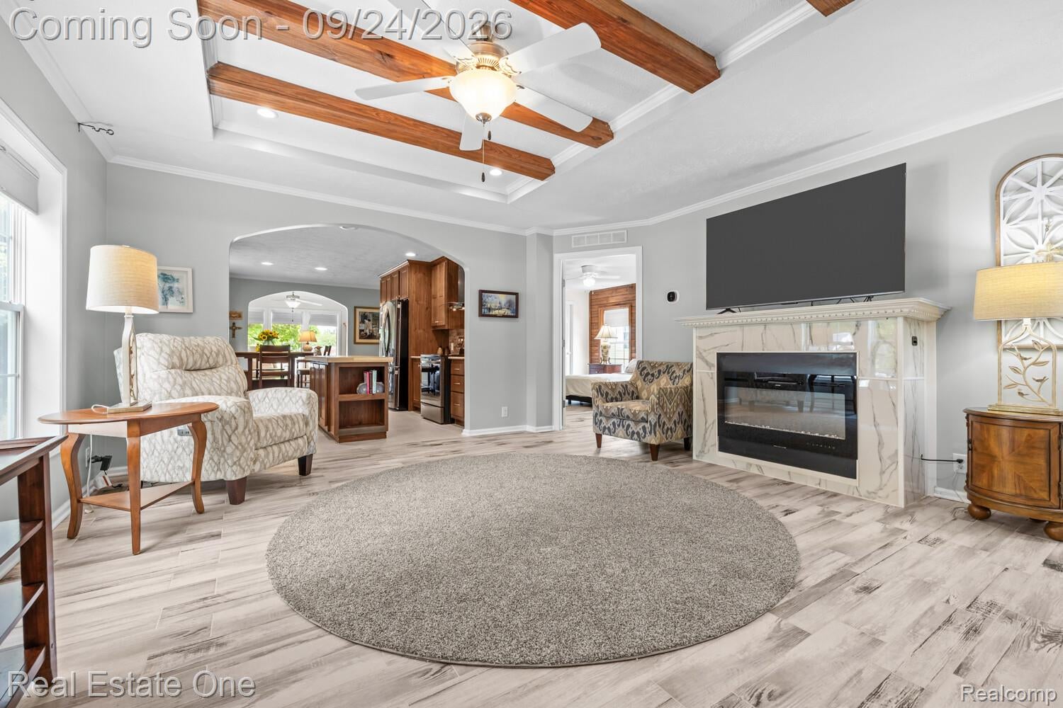 14176 E Drive
