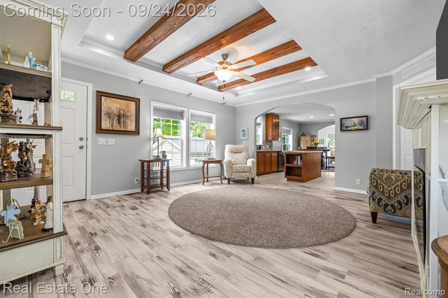 14176 E Drive