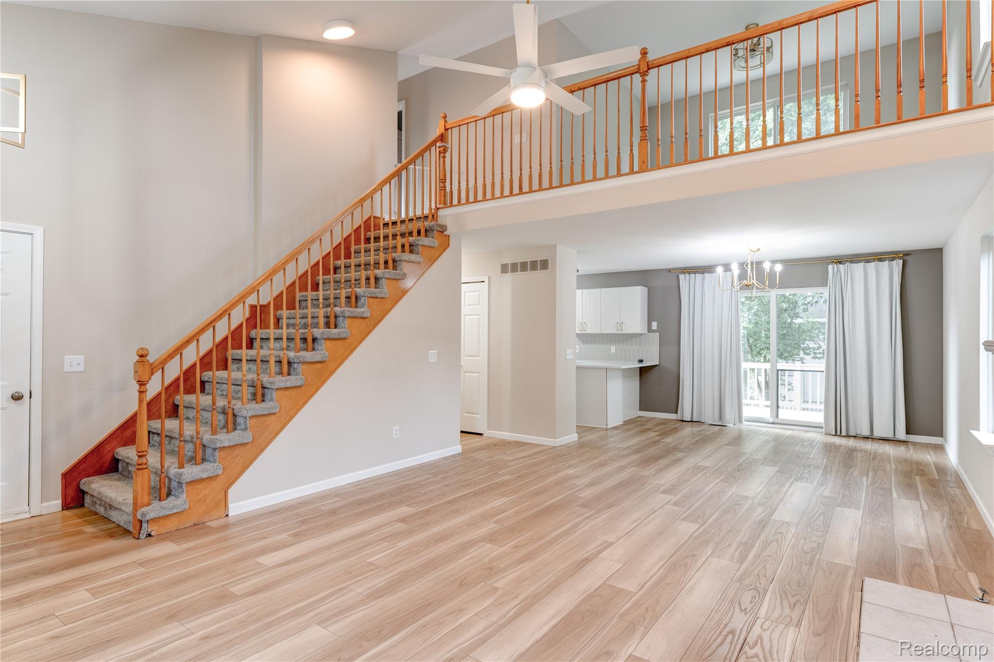 487 Glenn Court